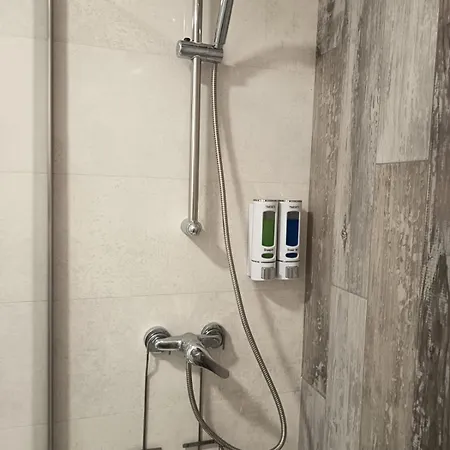 아파트 Vivienda Casa Blanca-santa Barbara 톨레도