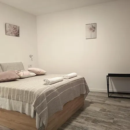 아파트 Vivienda Casa Blanca-santa Barbara 톨레도